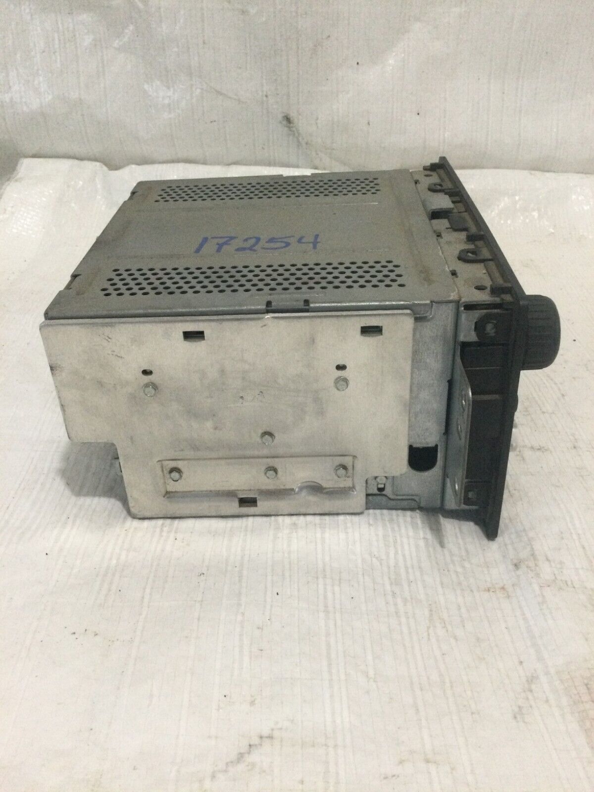 2006 GMC Sierra 2500HD Stereo AM FM Radio 6 Disc Changer CD Player OEM