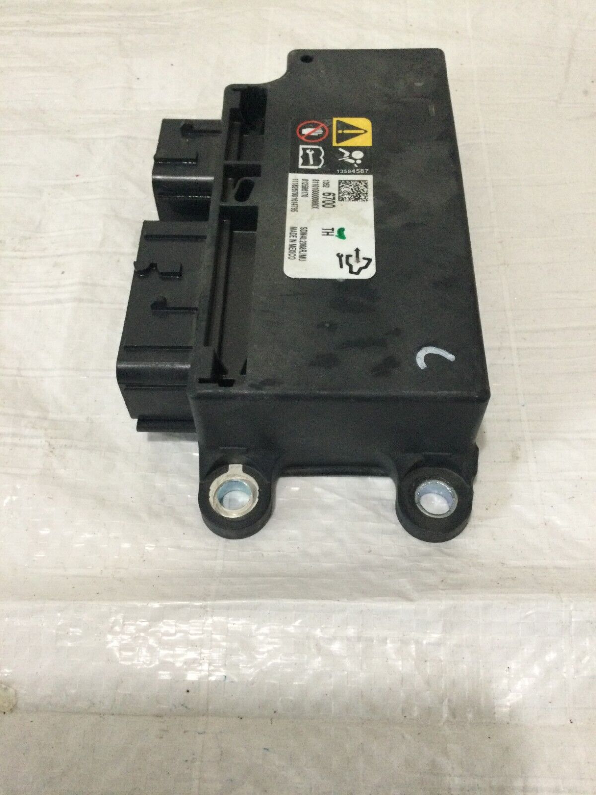 2018 2019 2020 Buick Regal Sportback SRS Restraint Control Module OEM 13526700
