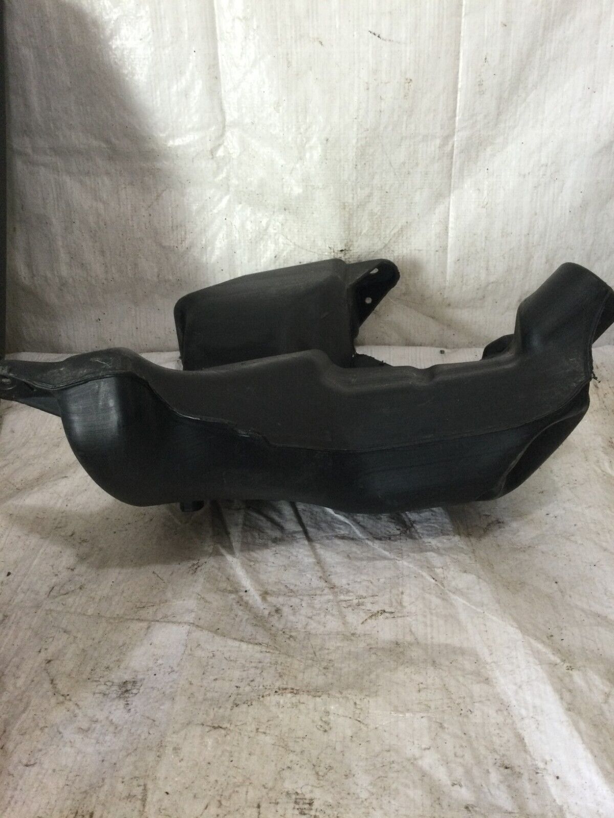 2017 Buick Regal Windshield Washer Reservoir Bottle OEM 13480309 ( DAMAGE TAB )