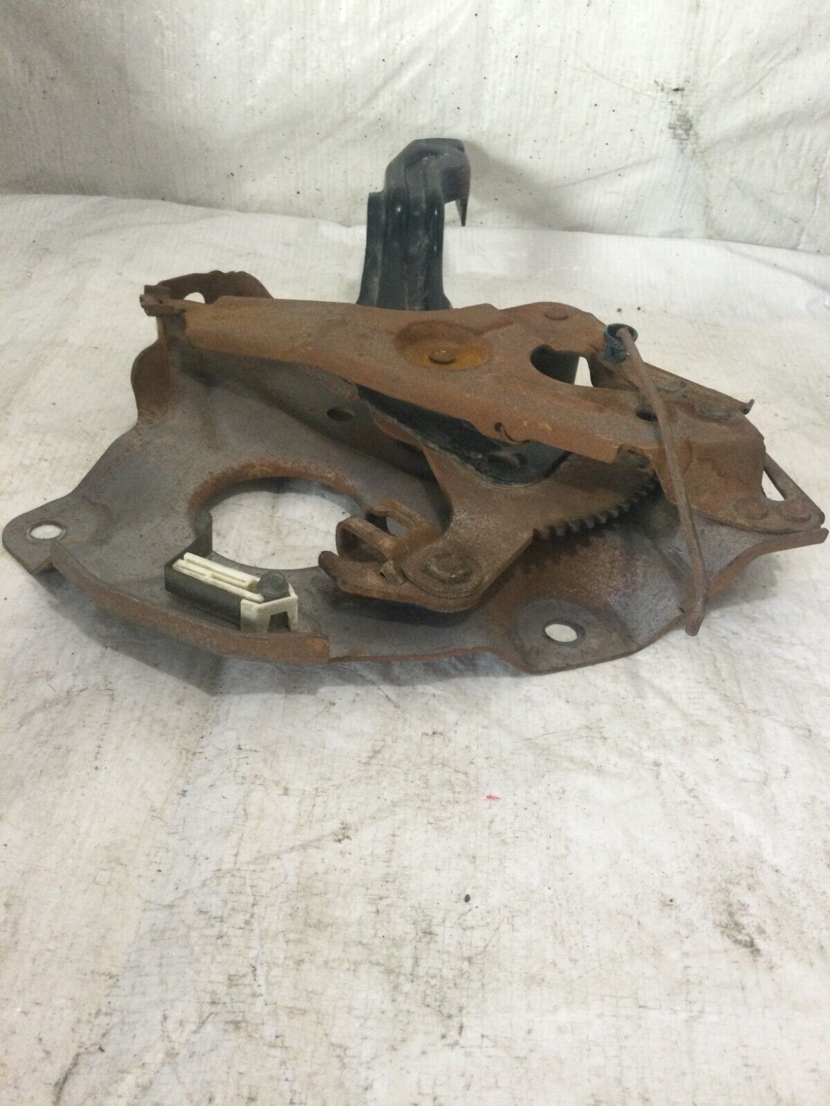 2003-2005 Dodge Ram 2500 3500 Emergency Parking Brake Pedal Assembly OEM