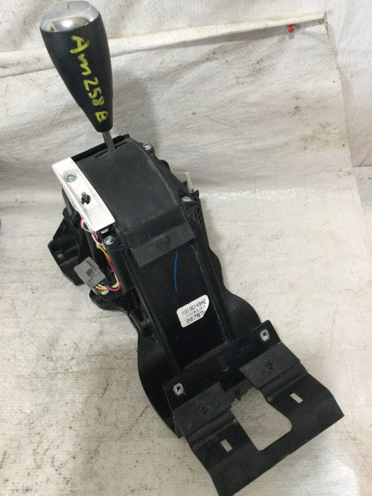 2014-2017 Jeep Patriot Floor Gear Shifter Selector Lever Assembly 68186149AE OEM
