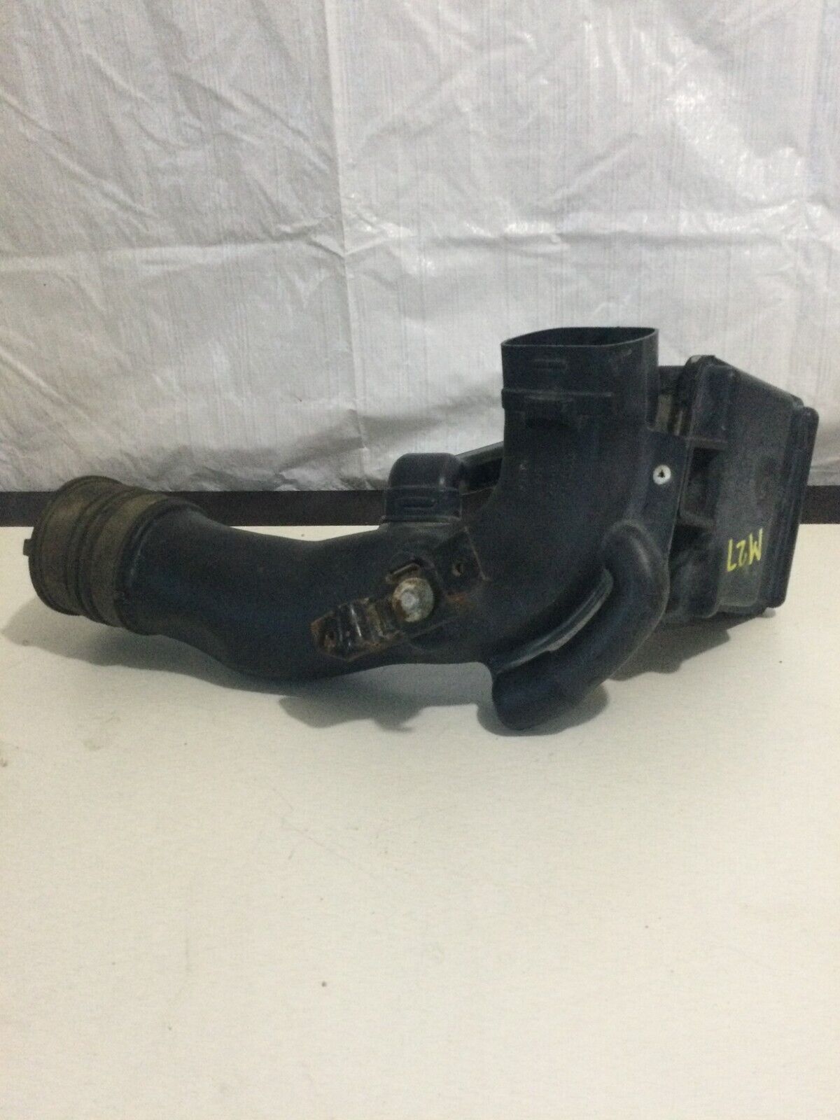 2007-2011 Honda CR-V CRV Air Intake Tube Resonator OEM 2.4L ( DAMAGE MARKED )