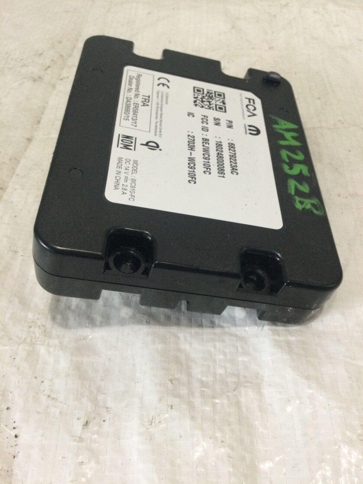 2019-2020 Dodge Ram Wireless Charger Device Module 68279223AC OE