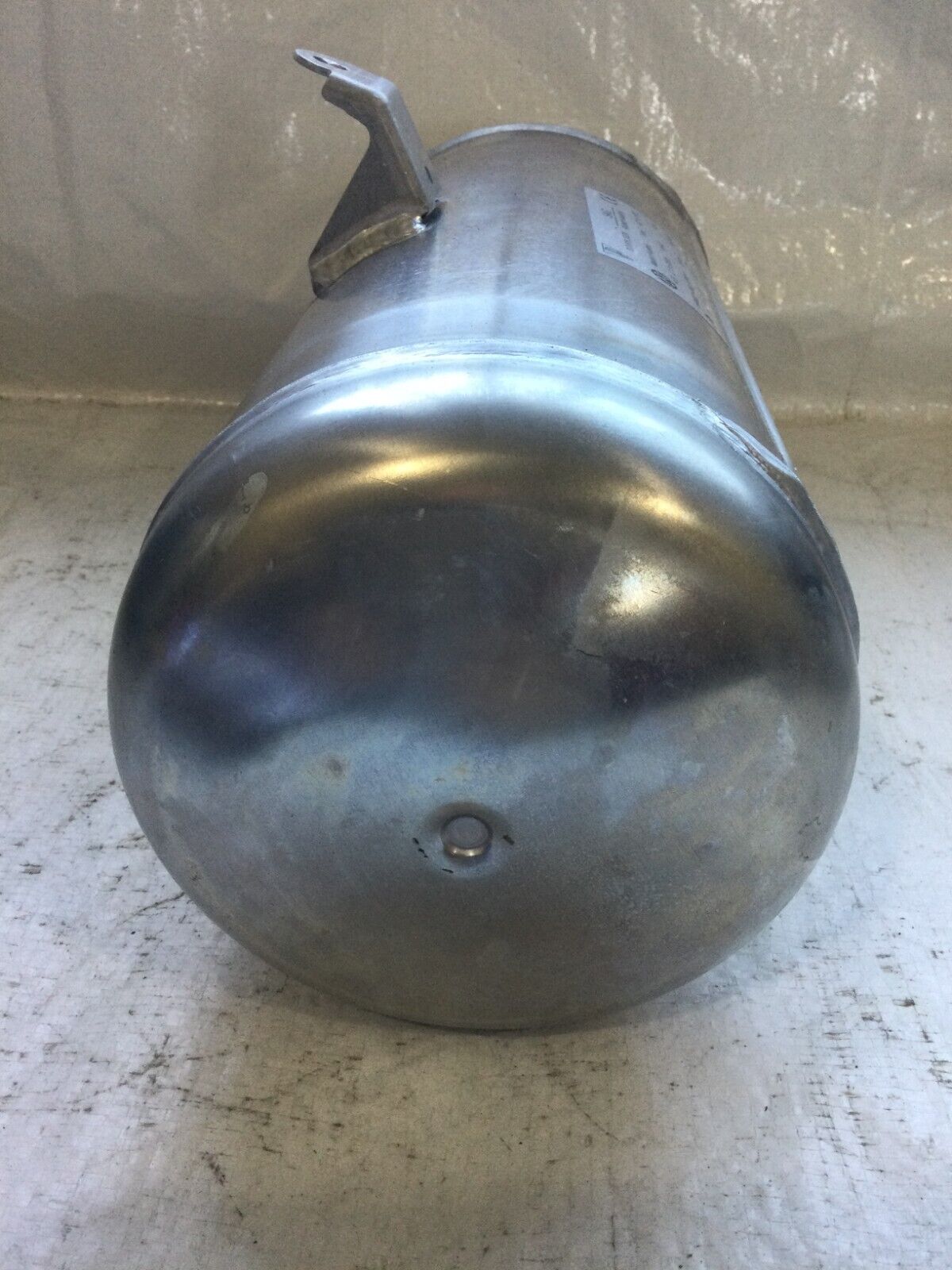 2007 Volkswagen Touareg Air Suspension Pressure Tank Accumulator 7L0616202A OEM