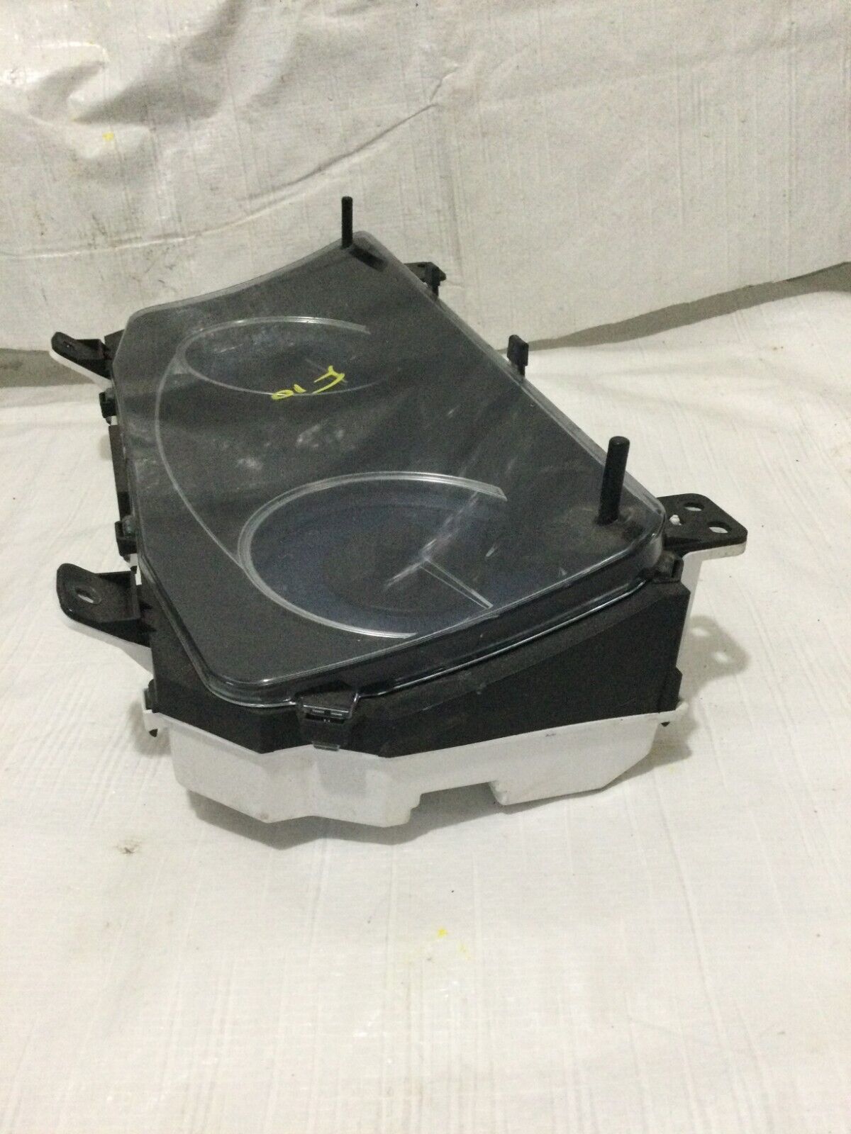 2016-2017 Toyota Camry Speedometer Speedo Cluster KPH OEM