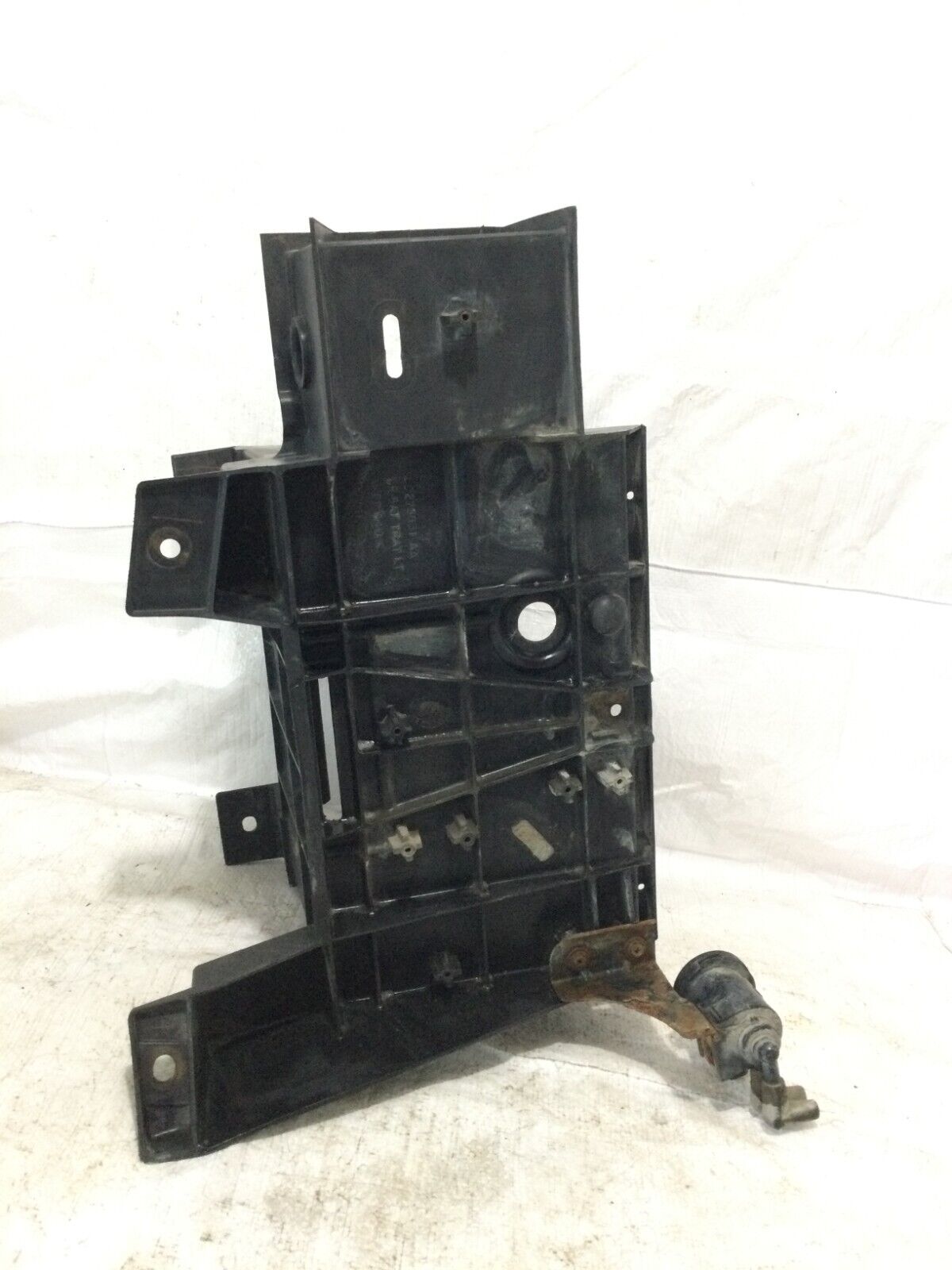2005 Dodge Ram 1500 2500 3500 Battery Tray Holder OEM 55275831AA