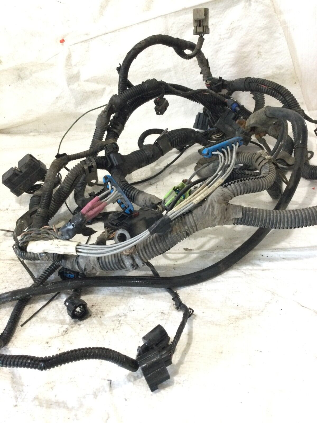 2006 Dodge Ram 3500 5.9L Cummins Diesel OEM Engine Wiring Harness