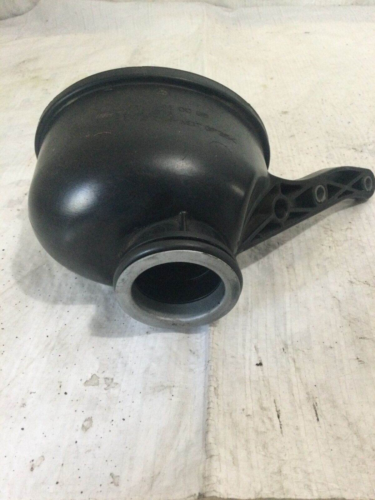 2006 Dodge Sprinter 2500 Turbo Charger Resonator A6471410086 OEM
