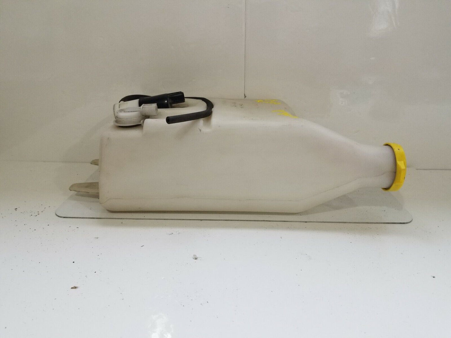 2004 Dodge Ram 1500 Windshield Washer Fluid Reservoir Tank 55077319AA OEM