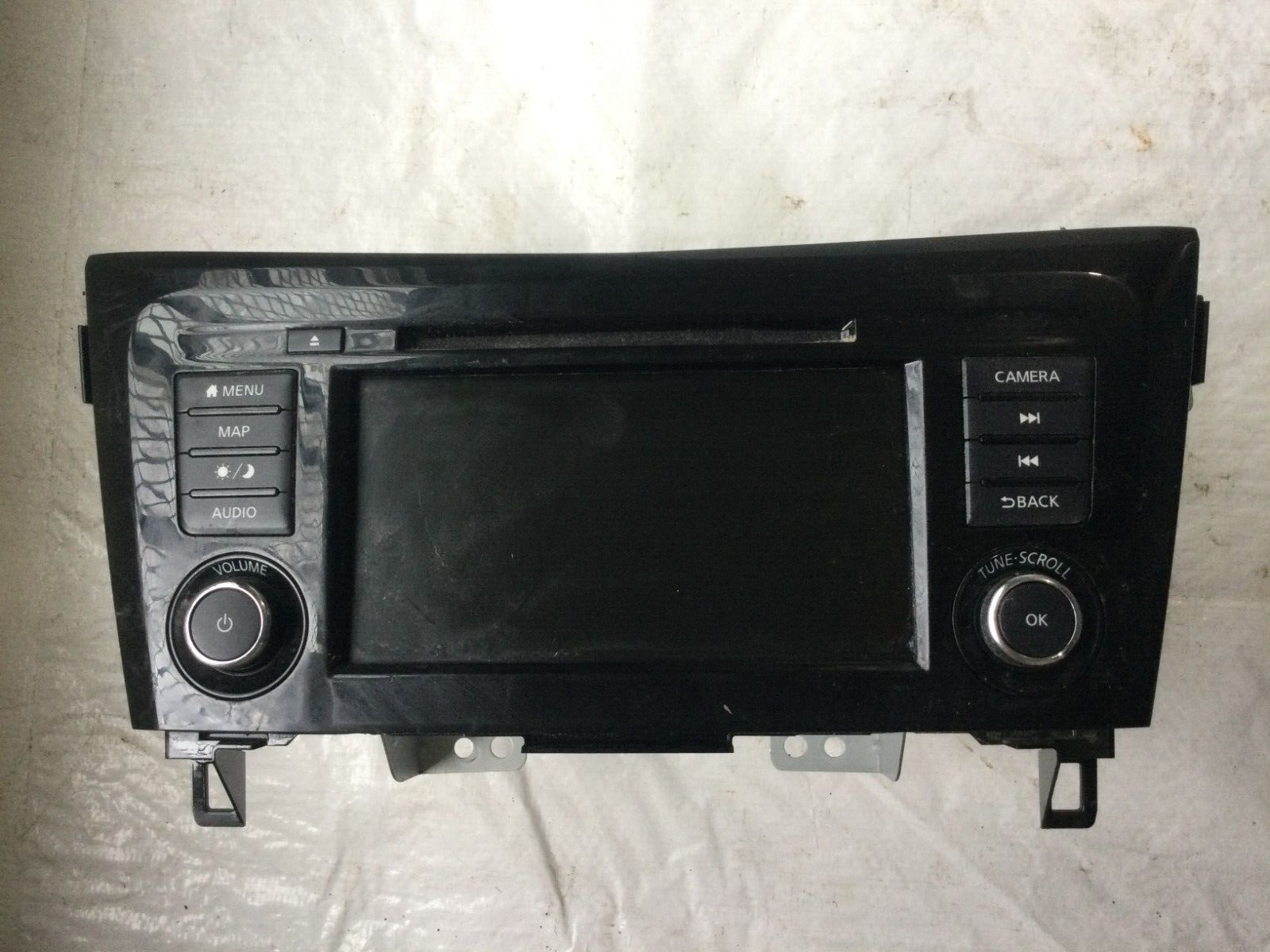 2018-2020 Nissan Rogue AM FM CD Navigation Radio Display 259158F90C OEM