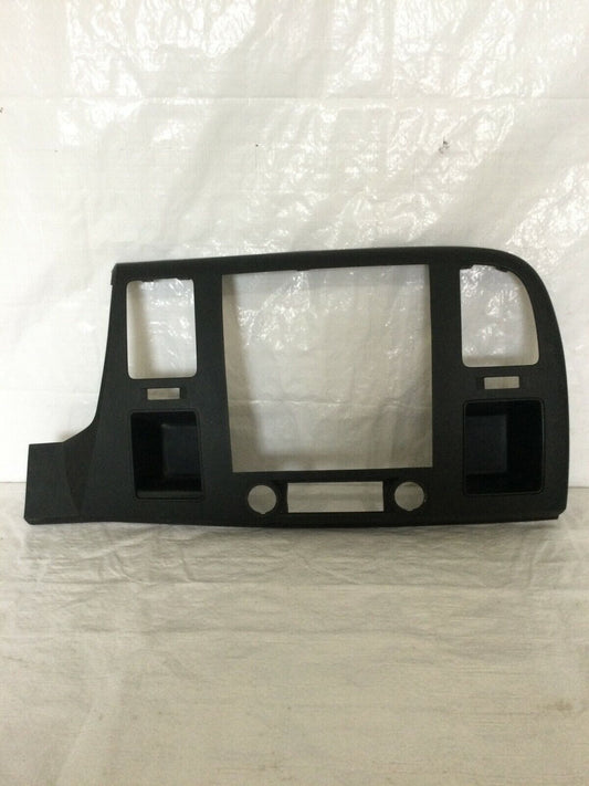 2007-2013 Silverado Sierra 1500 2500 Dash Radio Air Vent Trim Bezel 10391208 OEM