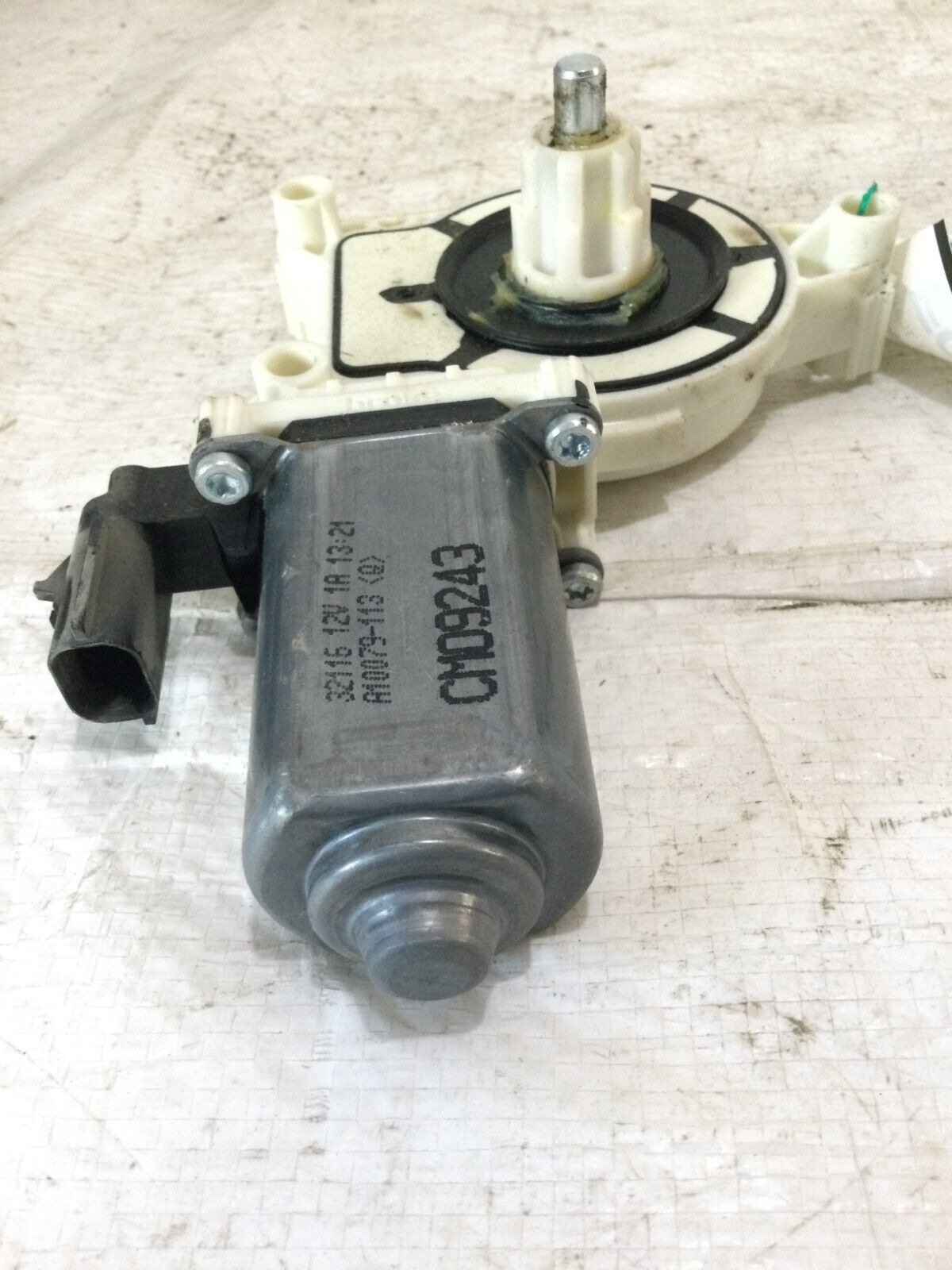 2017 Jeep Wrangler   Front Left Power Motor Window CM09243 OEM