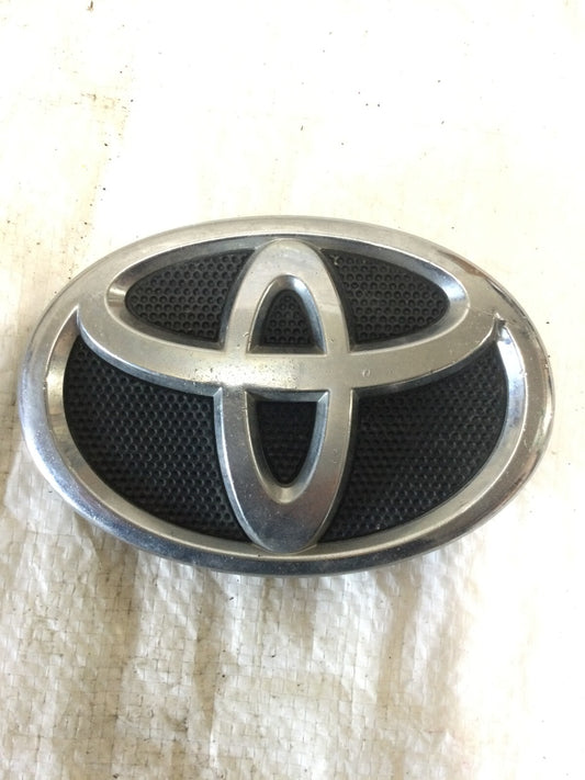 2009-2013 Toyota Corolla Grille Emblem Badge Logo 75312-02060 OEM