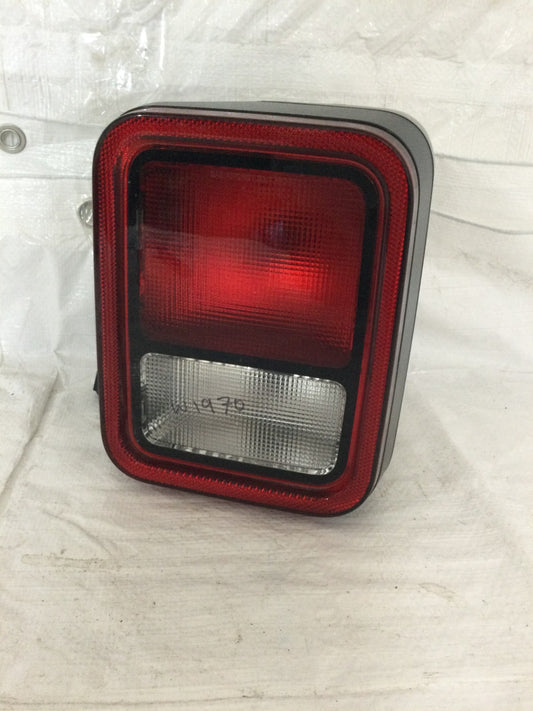 2020-2025 Jeep Gladiator Right Passenger Side Tail Light OEM