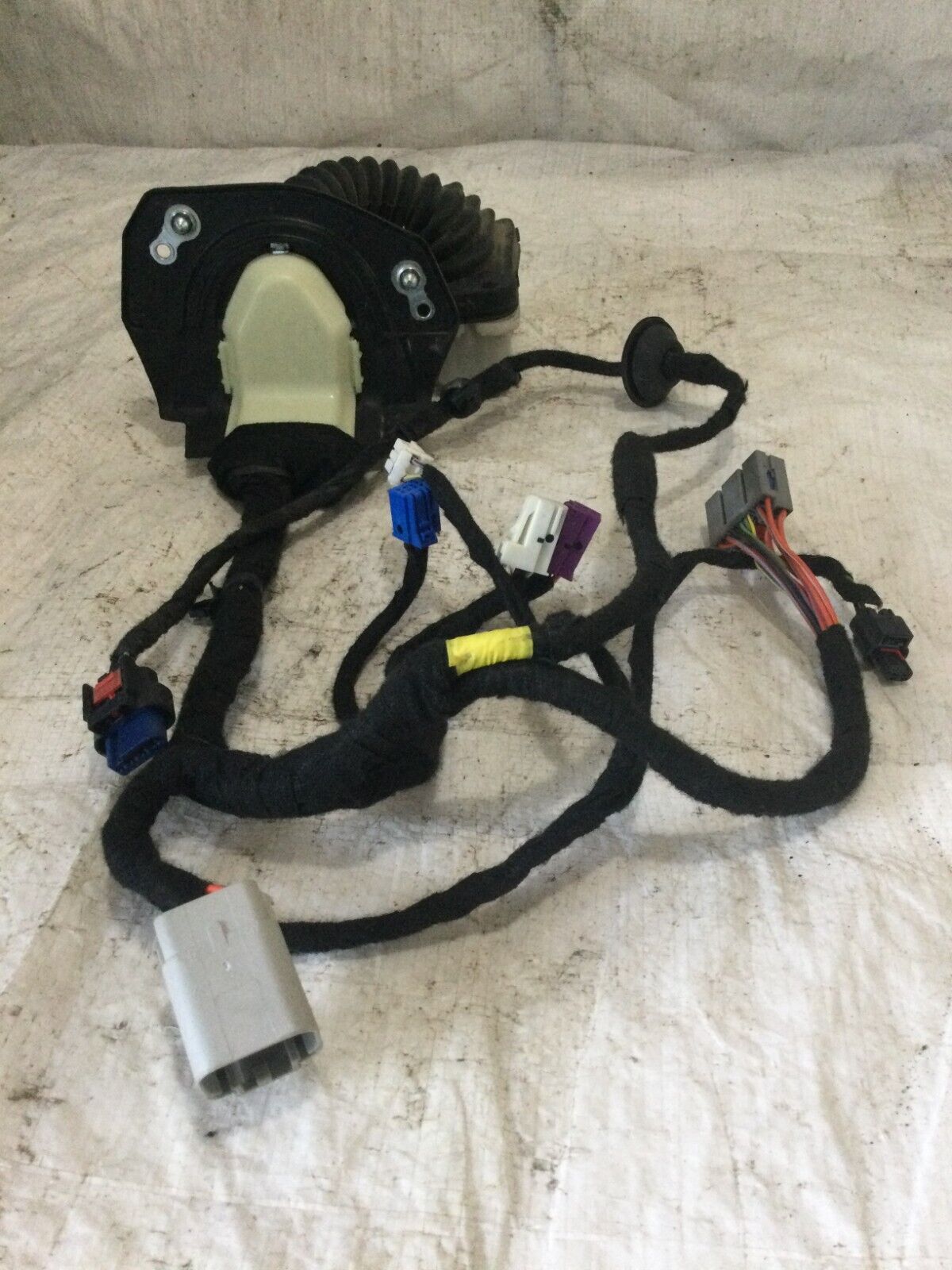 2017 RAM 1500  Front Left  Wiring Harness Module OEM