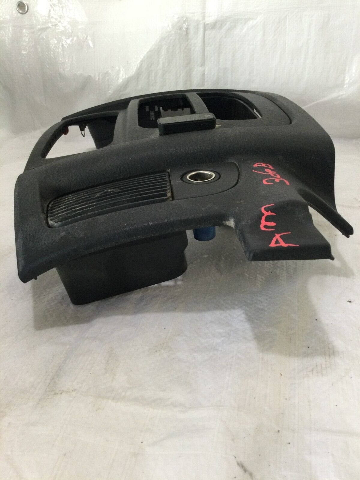 2002-2005 Dodge Ram 1500 2500 3500 Radio Dash Trim Bezel with Vents OEM