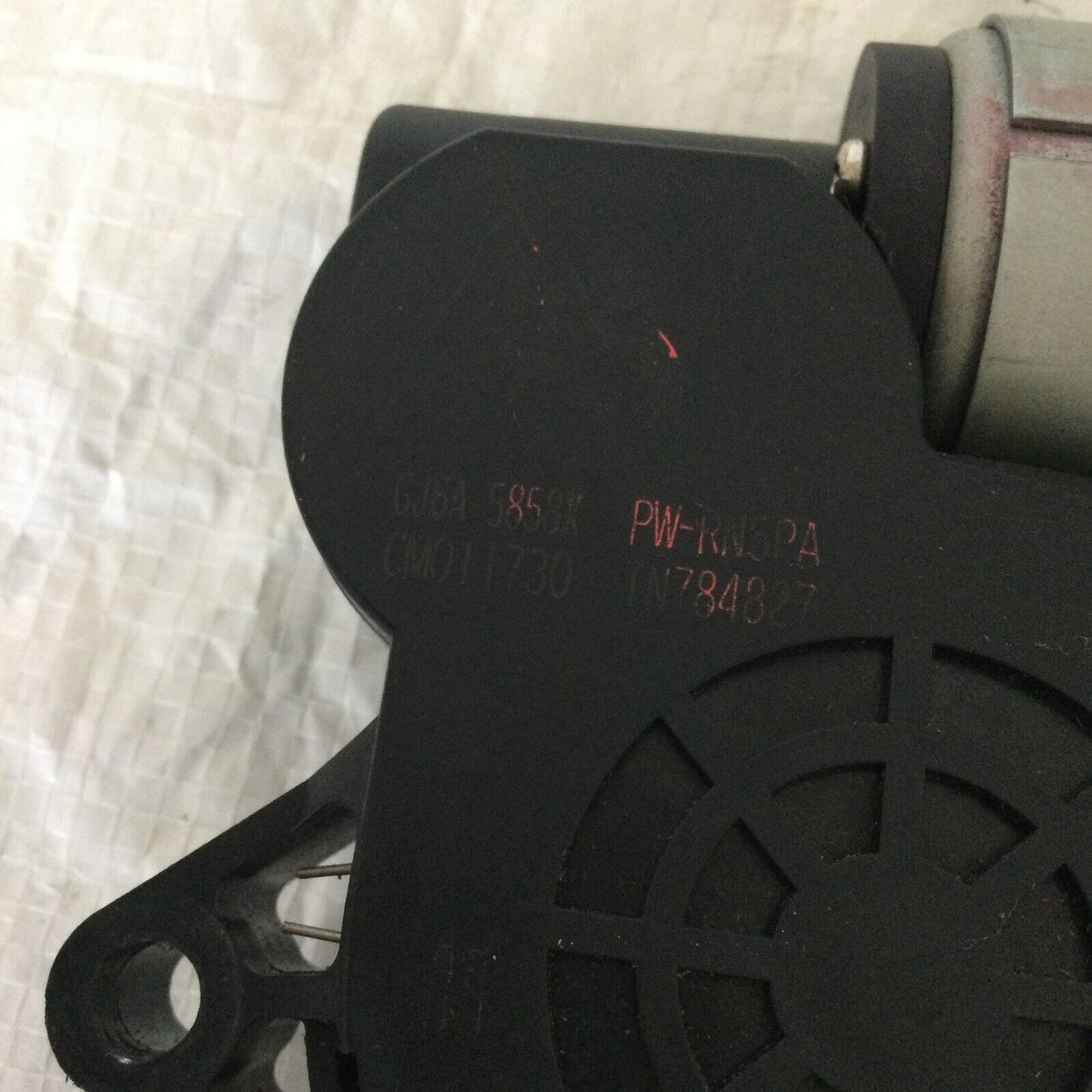 2004-2005 Mazda 6 Hatch Back Front Right Power Window Motor OEM GJ6A 5858X