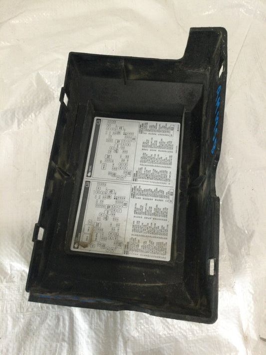 2013 Chevrolet Silverado 1500 Engine Fuse Box Cover OEM