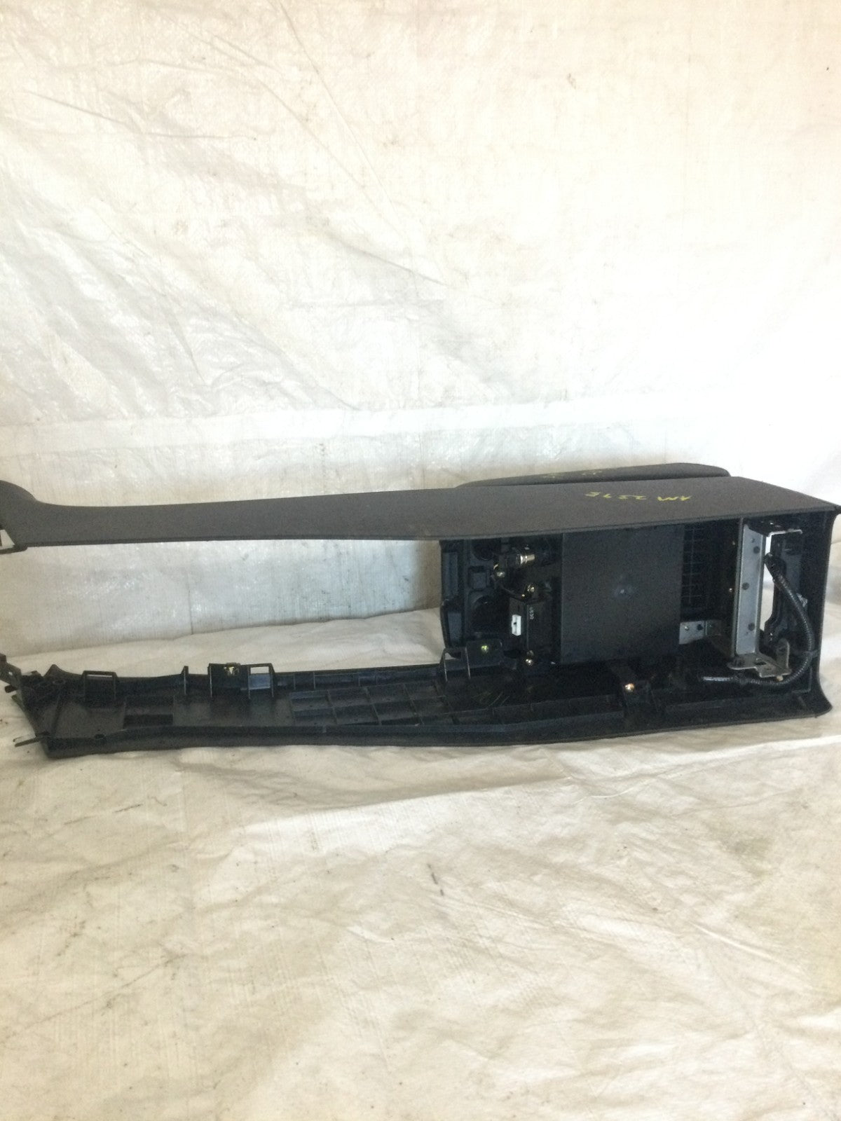2007 Infiniti G35 Front Floor Console OEM