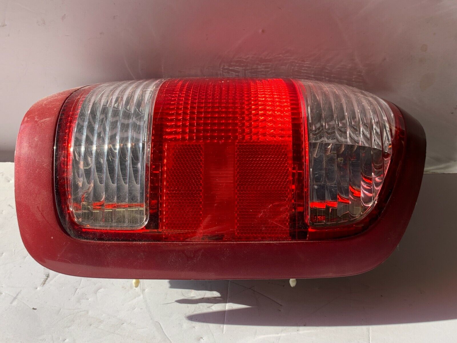2002 Nissan Pathfinder Tail Light Lamp Rear Right Passenger Side OEM RH