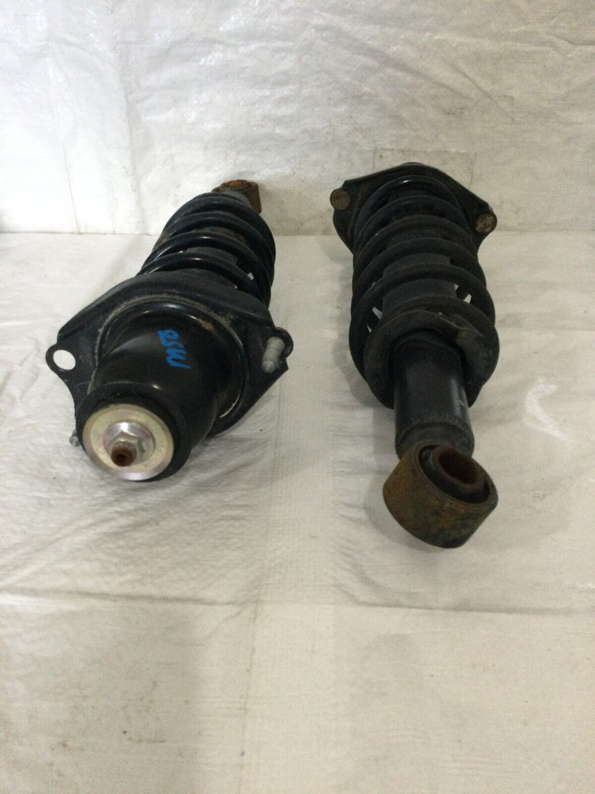 2016 Toyota Corolla Rear Shock Absorbers Pair  OEM LH RH