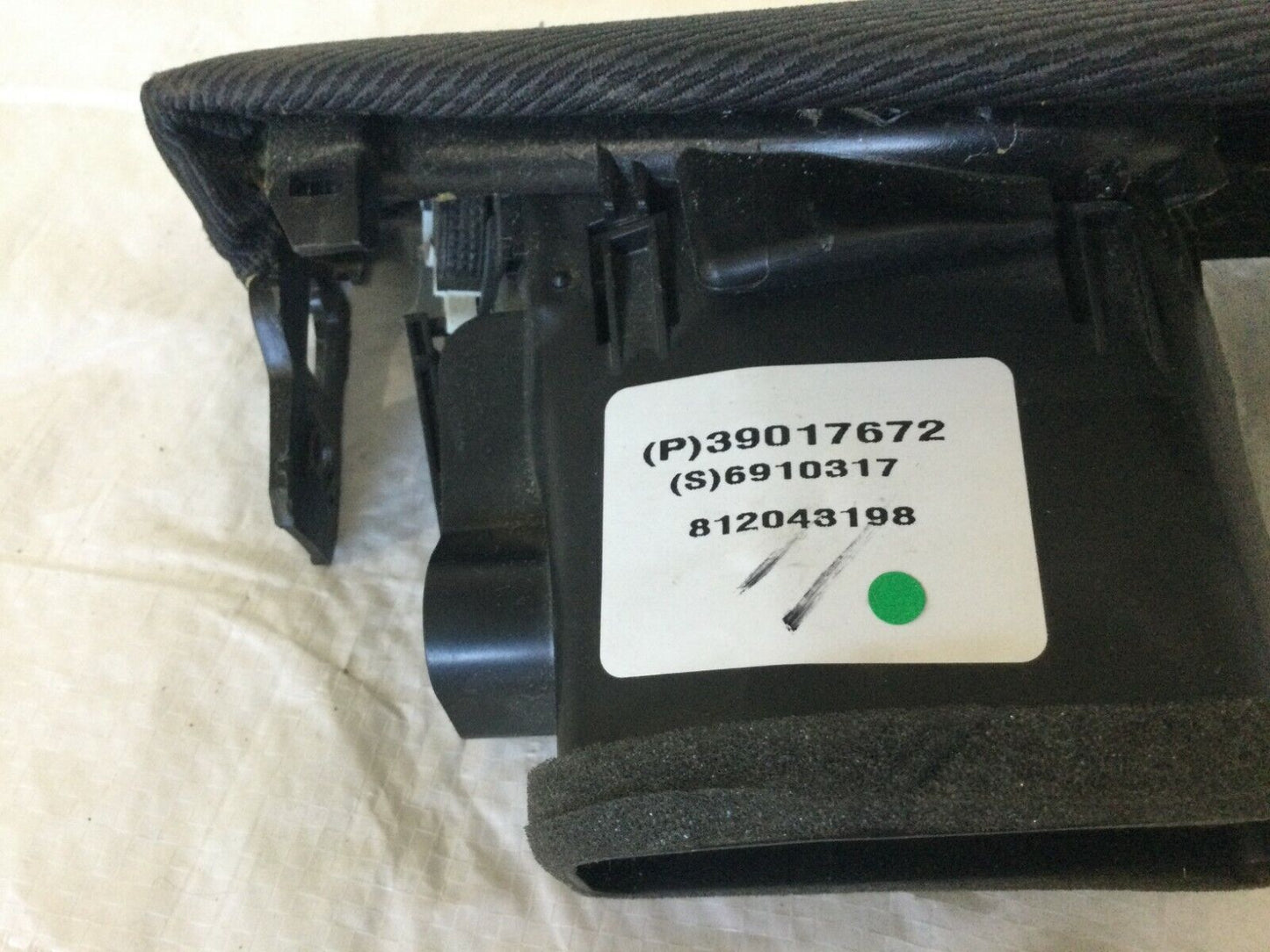 2016-2019 Chevy Cruze Right Passenger Dash Trim Panel Cover Vent 39017672 OEM