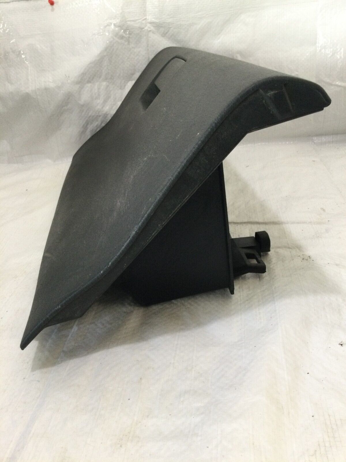 2002-2005 Dodge Ram 2500 Glove Box Assembly OEM 5GT18TRM