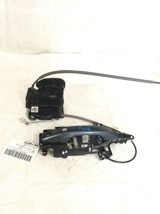 2020 Chevy Silverado 1500 Front Left Outside Door Handle W/ Lock Actuator OEM