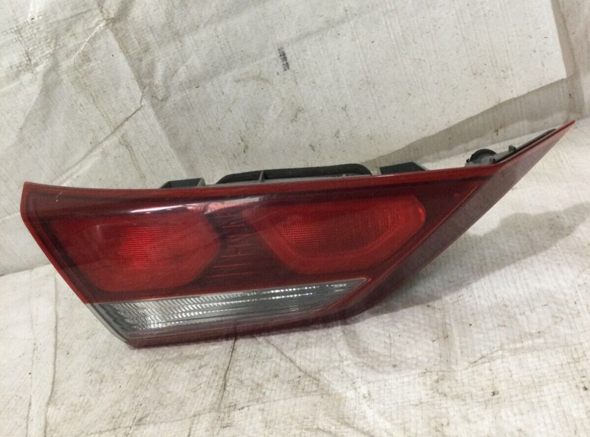 2017 Hyundai Elantra Sedan Tail Light Assembly Left Driver Side OEM
