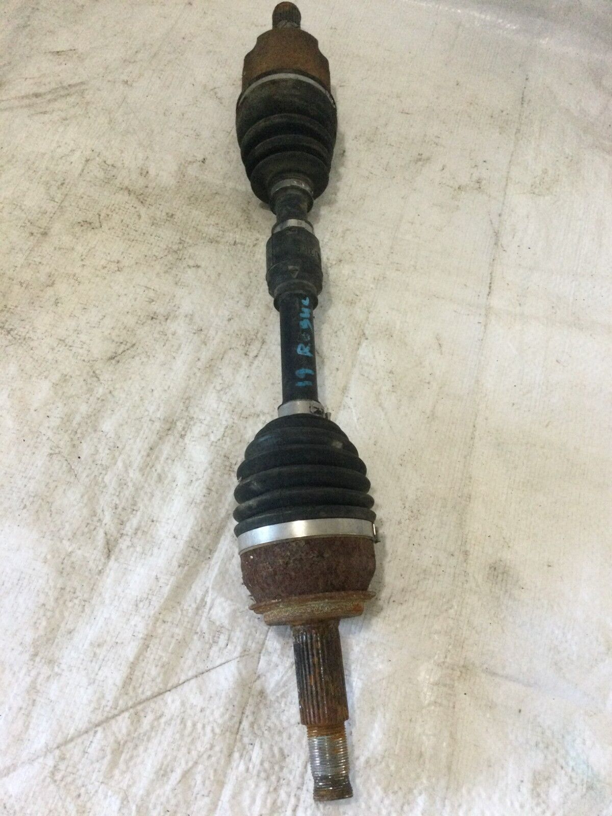 2017 Nissan Rogue Sport Front Right Axle Shaft OEM