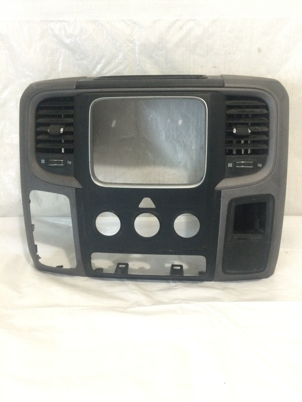 2017 Dodge Ram 1500 Dash Radio Bezel Trim W/ Air Vent OEM