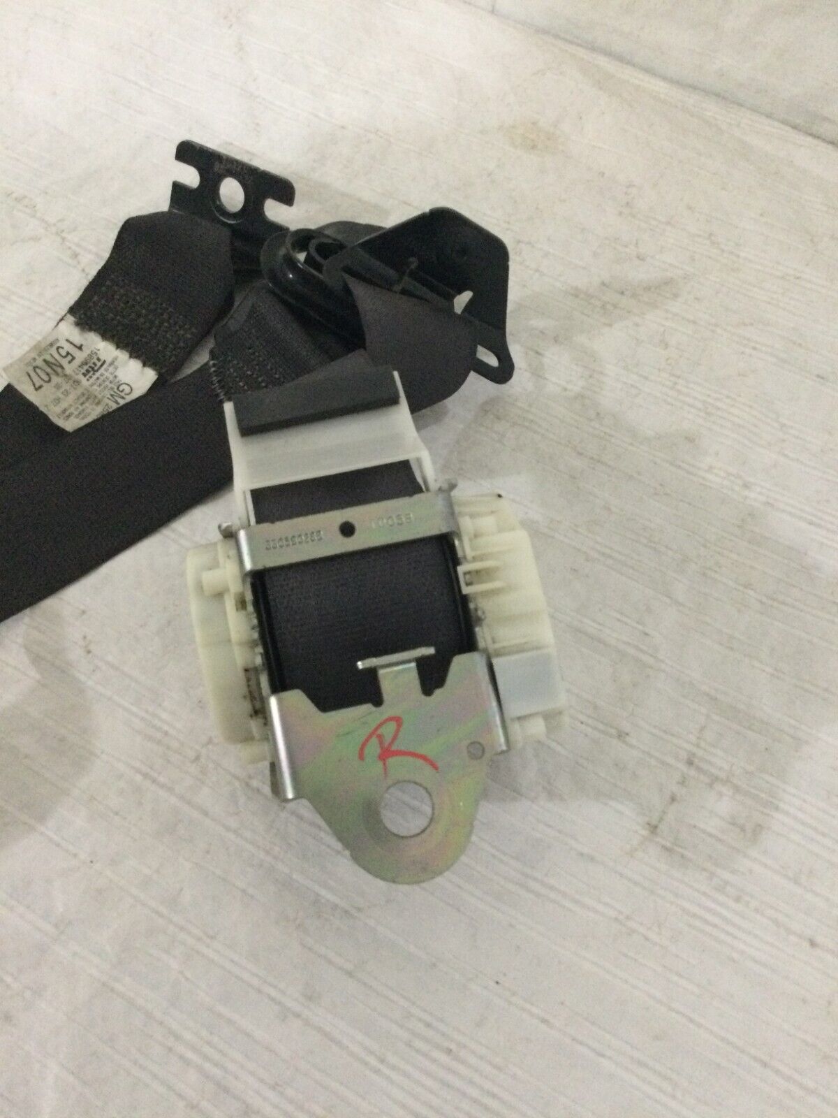 2007 GMC Sierra 1500 Rear Right Seat Belt OEM 15890417