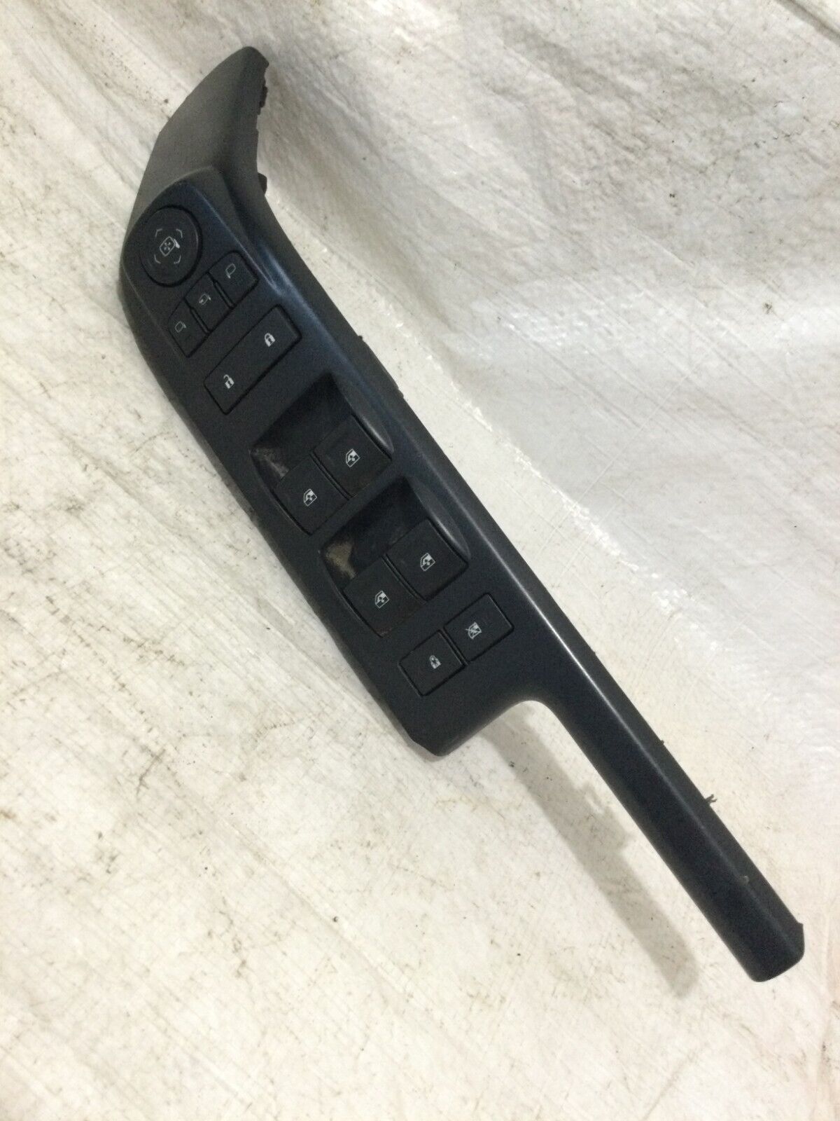 2018 Chevrolet Silverado 1500 Front  Left Driver Side Power Window Switch OEM