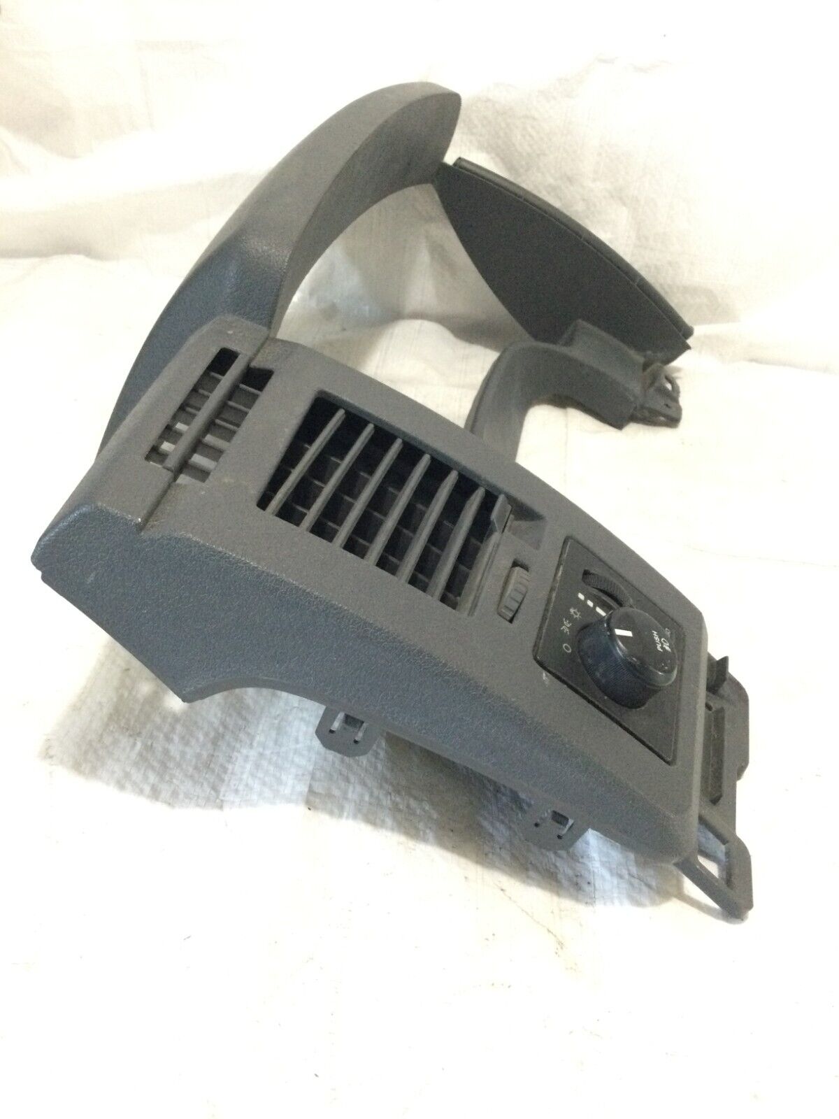 2006 Dodge Ram 1500  Instrument Cluster Cover Bezel Dash Trim OEM