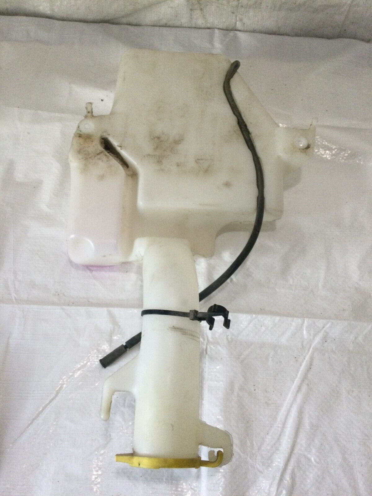2017 Dodge Grand Caravan Washer Reservoir Bottle  05113650AD OEM