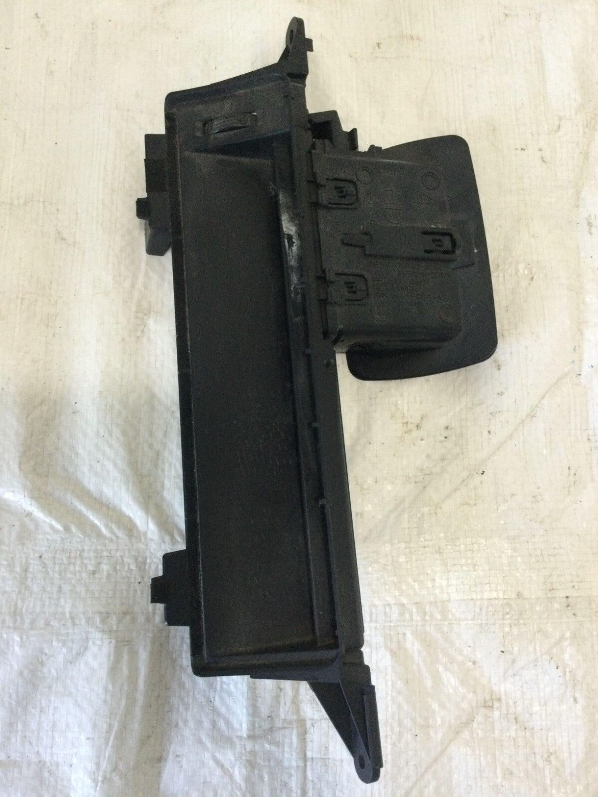2018 Toyota RAV4 Center Upper Dash Vent Register Connector 55833-42010 OEM