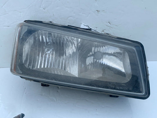 2003-2006 Chevrolet Silverado 1500 Headlight Lamp Right Passenger Side RH OEM