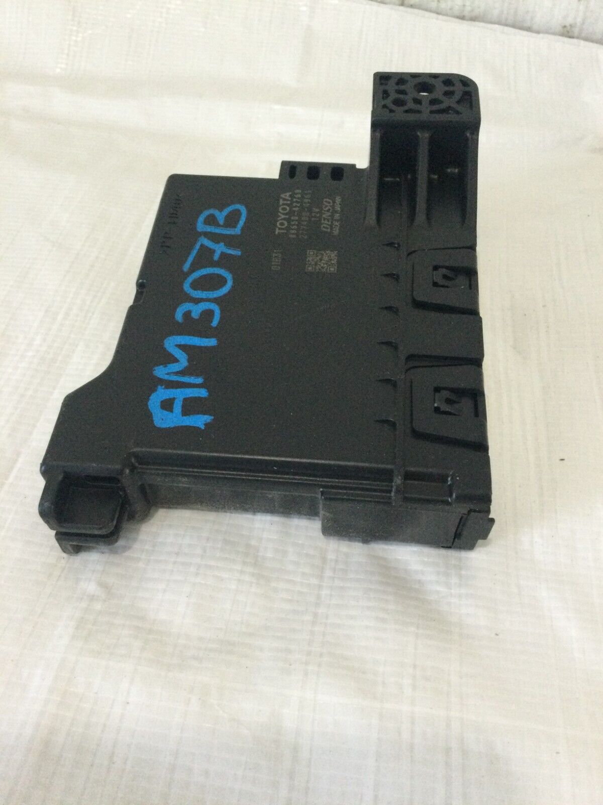 2018 Toyota RAV4 Air Amplifier Controler  Module 88650-42760 OEM