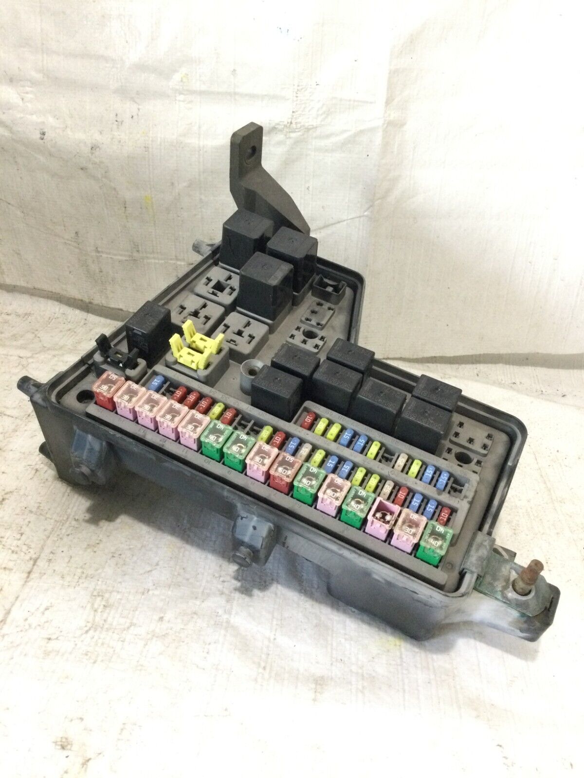 2003 Dodge Ram 2500 Diesel  Engine Fuse Box Relay 56045433AI OEM