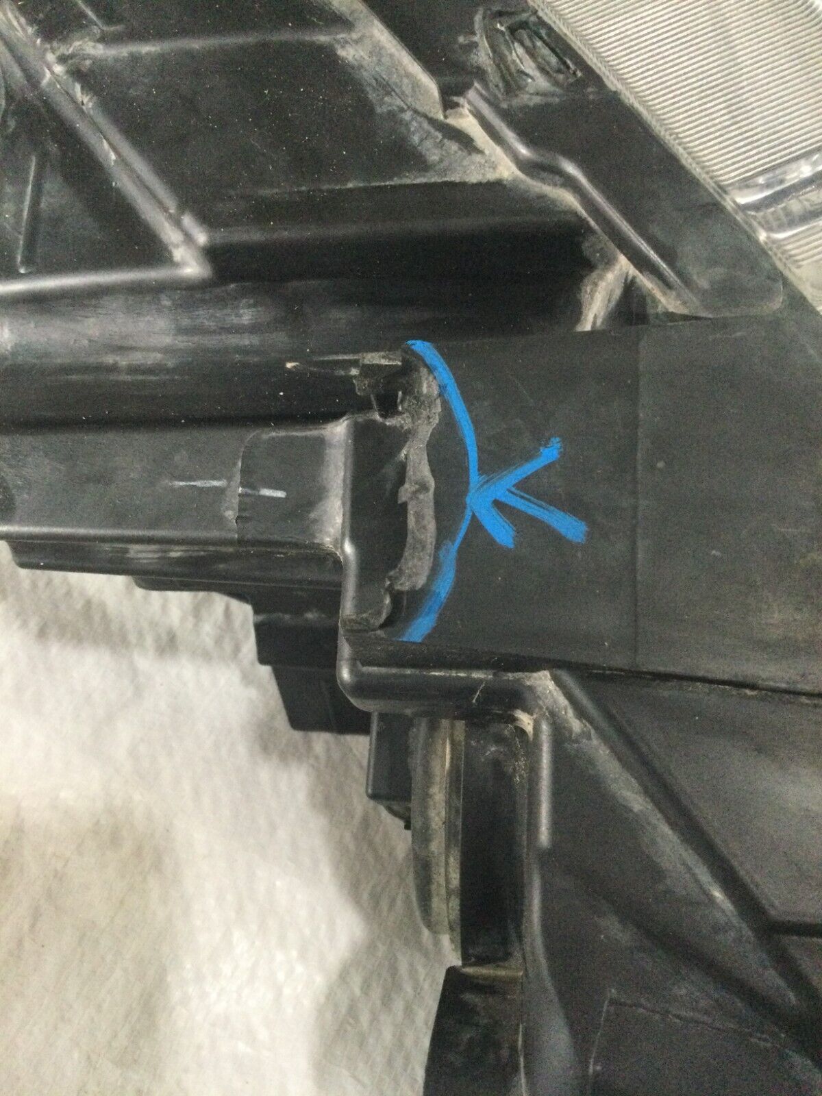 2020 Dodge Grand Caravan Left Driver Side Headlight Halogen 68206501AE Black