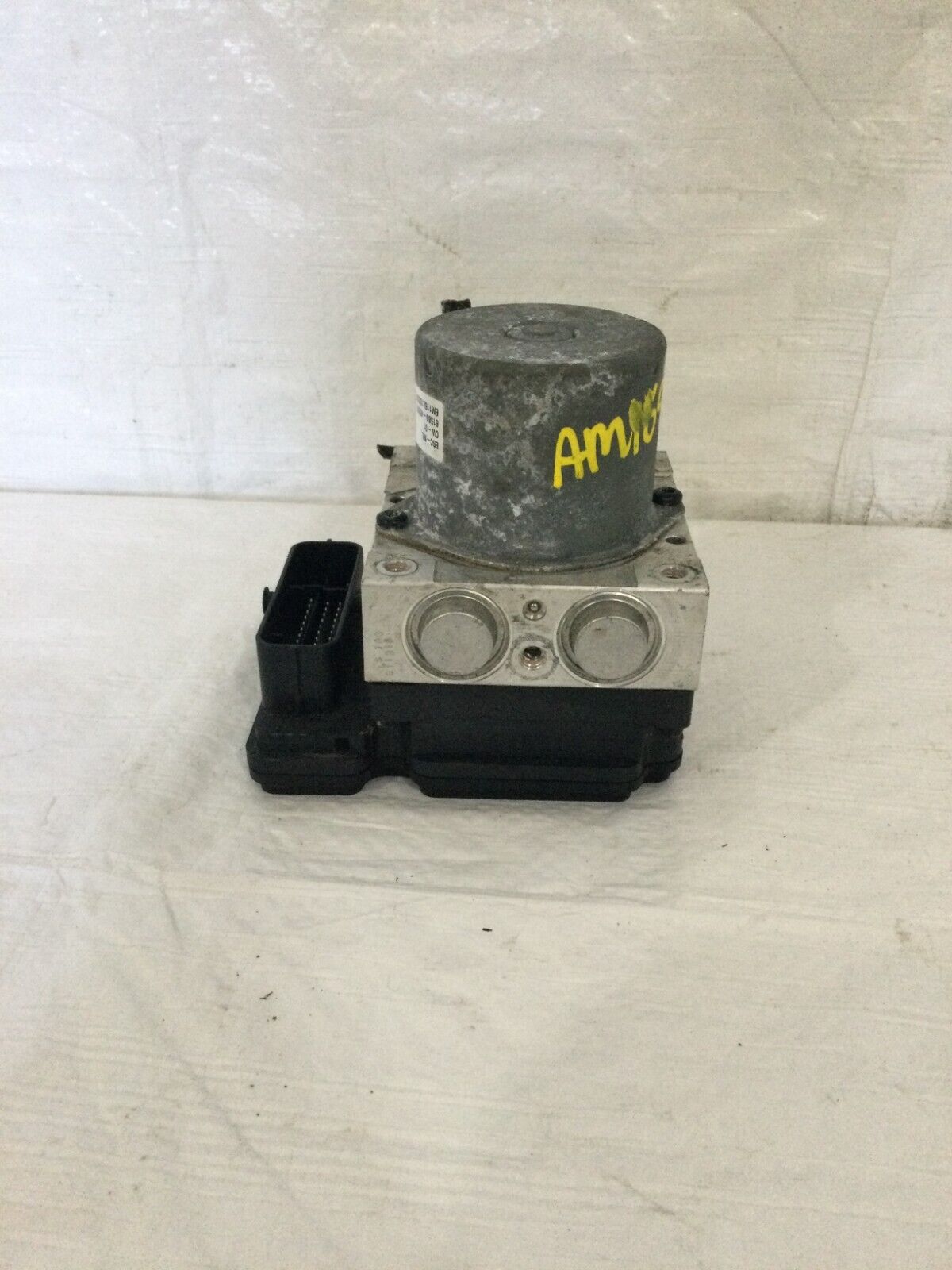 2016-2017 Hyundai Elantra GT Abs Pump Control Module 58900-A5230 OEM