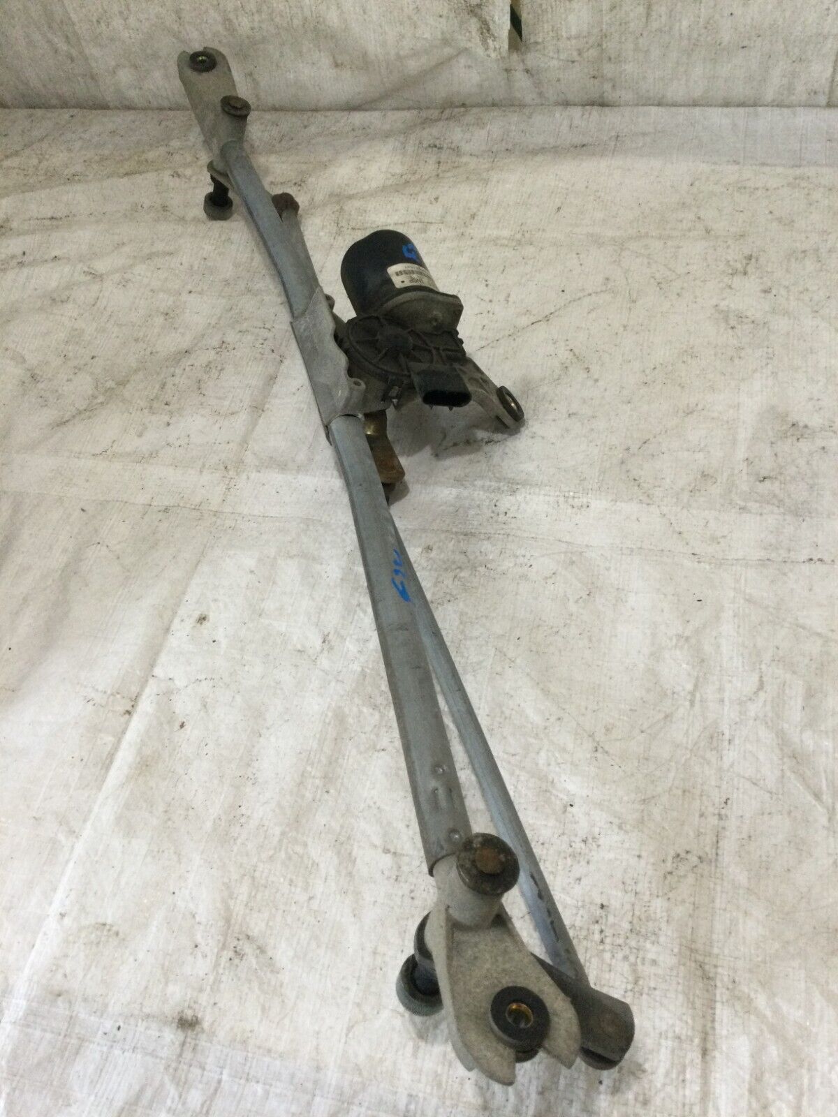 2005 Dodge Ram 1500 Front Wiper Motor W/ Linkage OEM