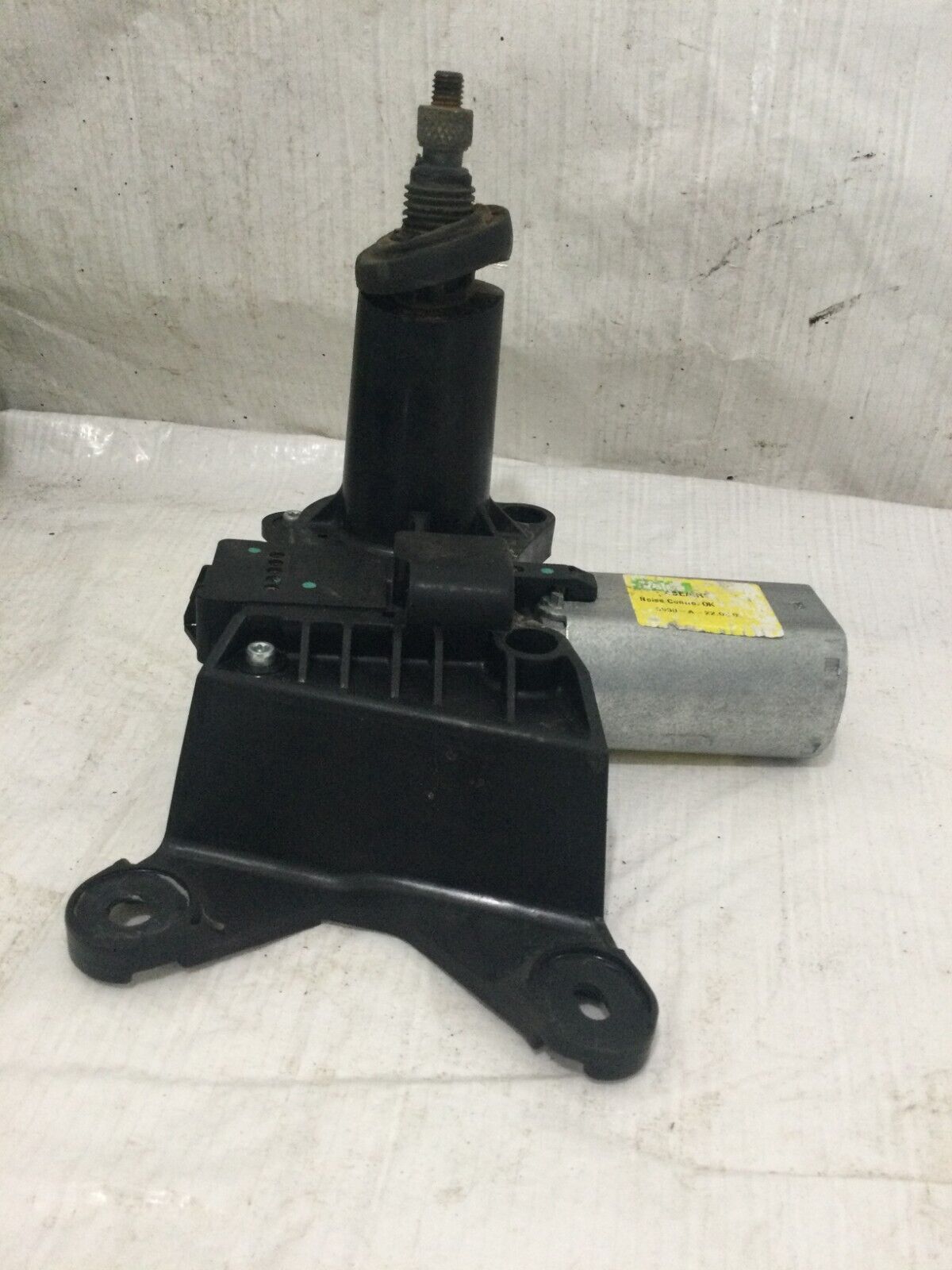 2007 Cdillac Escalade Rear Wiper Motor OEM 15282187