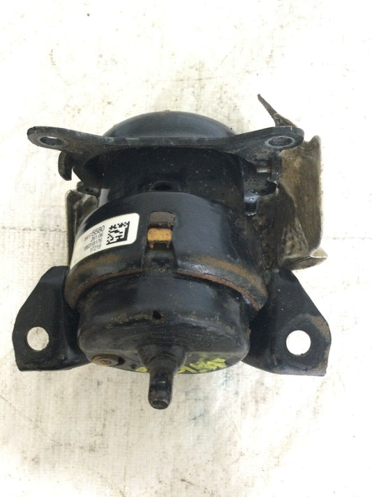 2018 Chevrolet Silverado 1500 Right Engine Frame Mount OEM 84175580