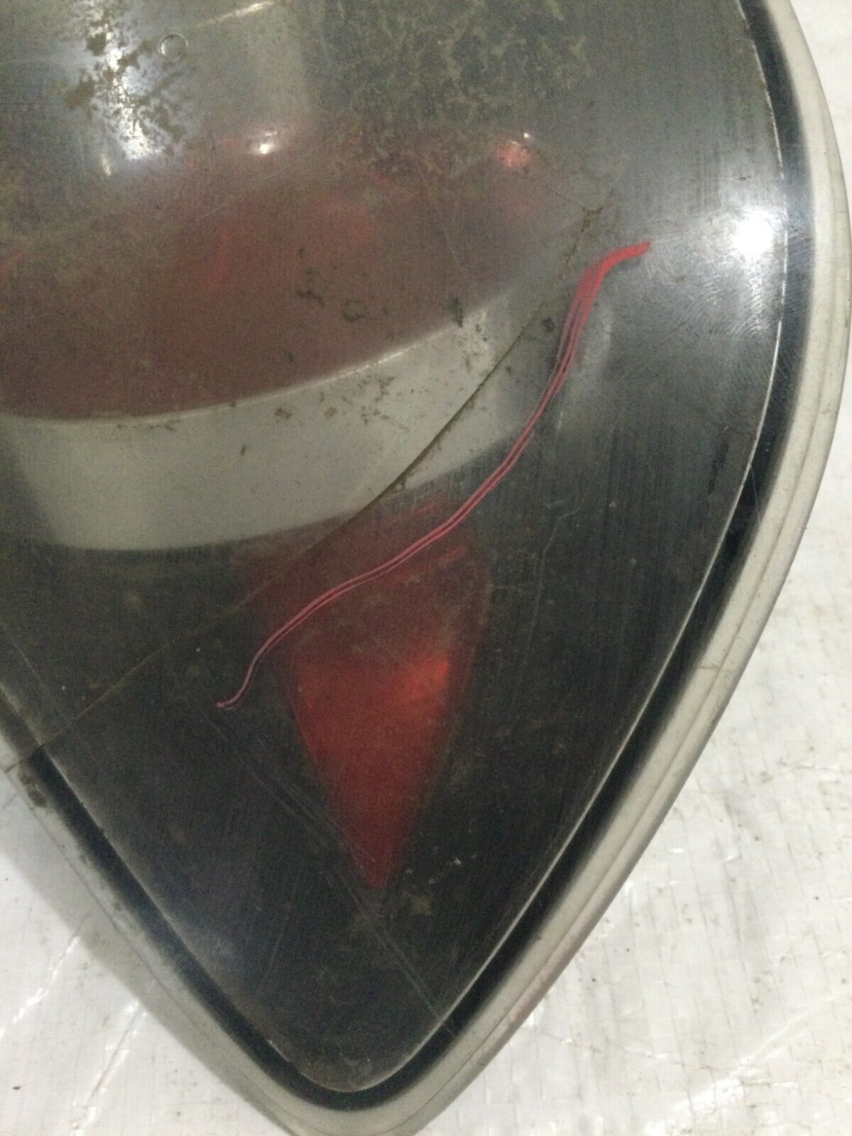 2004-2006 Mazda 3 Rear Right Tail Light ( Damage )