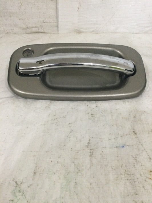 2003-2006 Cadillac Escalade EXT Front Left Exterior Door Handle OEM