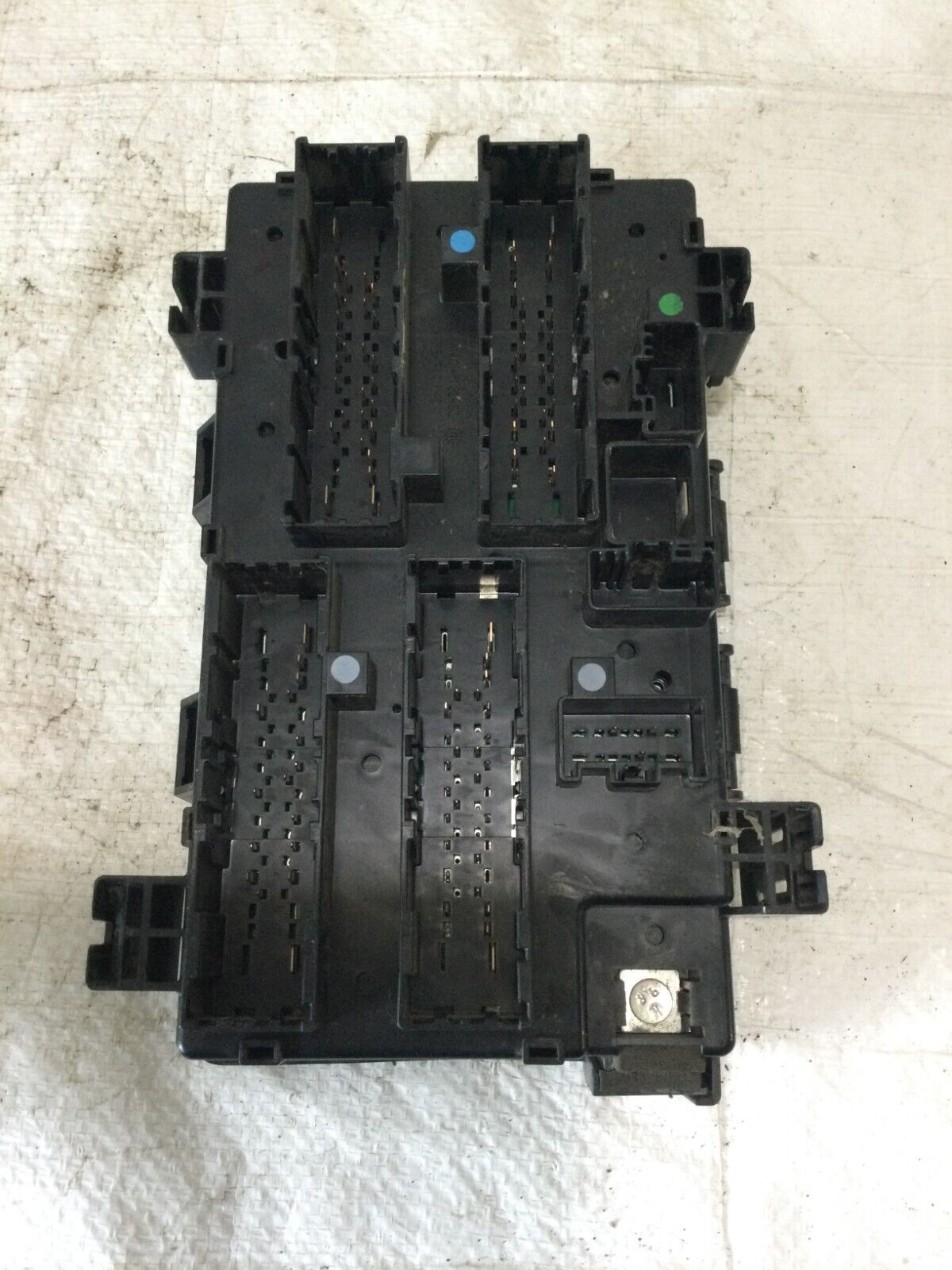 2017 Dodge Ram 1500 Fuse Relay Junction Block Power Distribution Box OEM