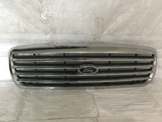 1998-2011 Ford Crown Victoria Grille OEM