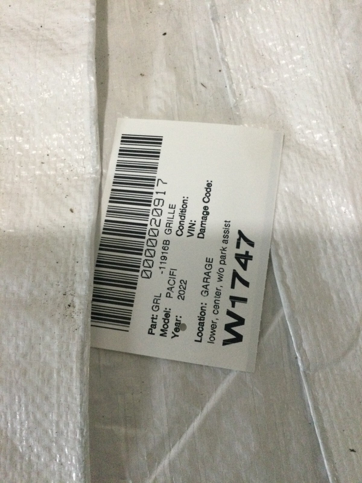 2022 chrysler pacifica Lower Center Bumper Grille Grill OEM