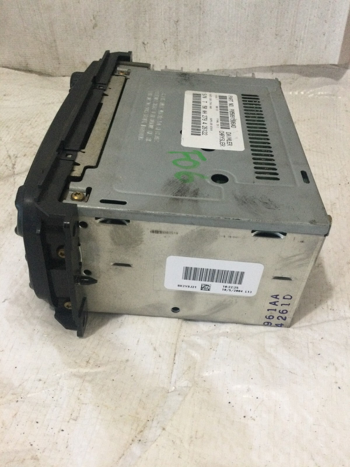 2002-2005 Dodge Ram 1500 Audio Radio Stereo Unit AM FM CD Player 05091506AD